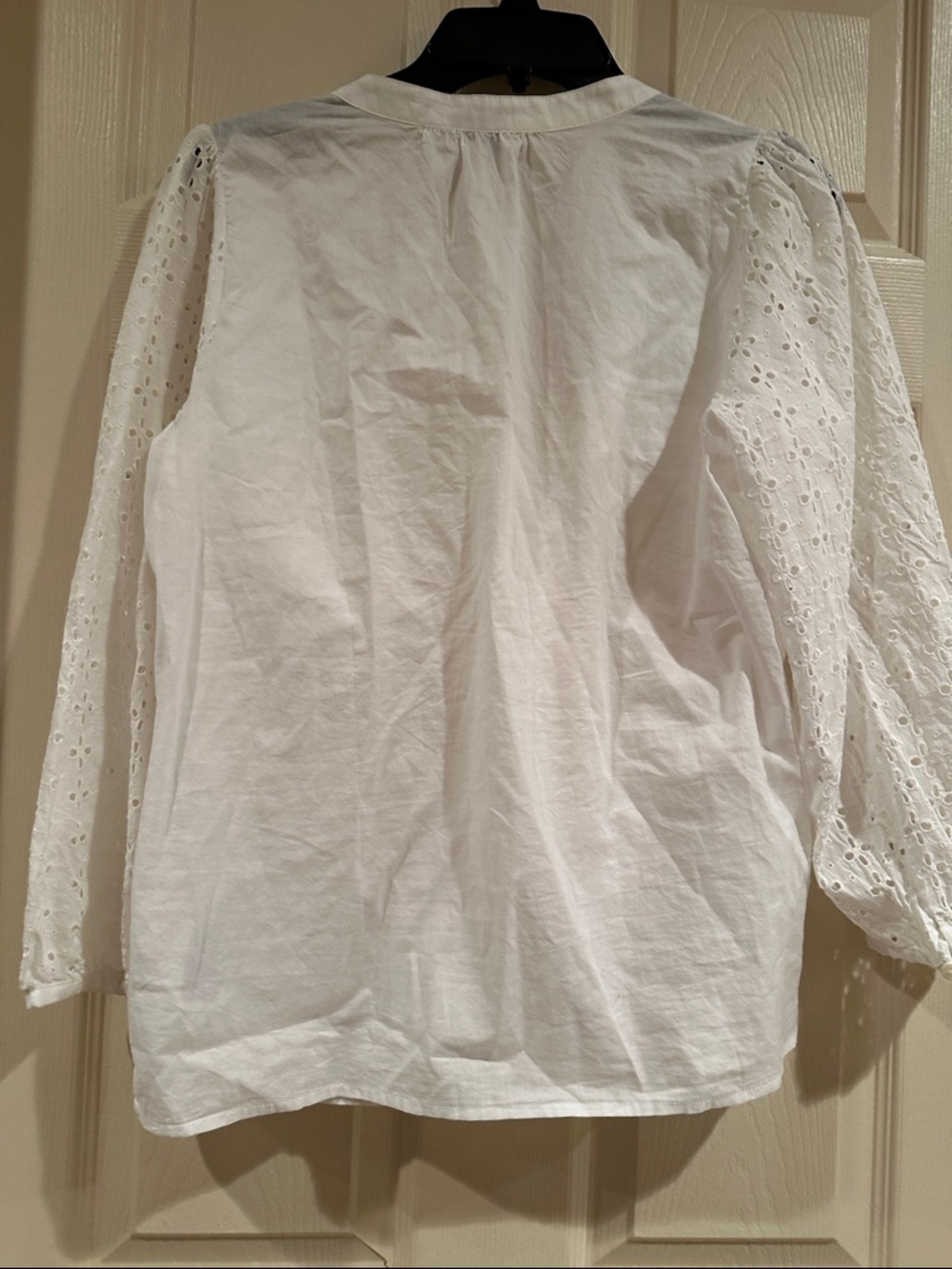White Eyelet Button-Up Blouse - Picture 4 of 5